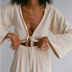 Bahhgoose Tie Bell sleeve top XS